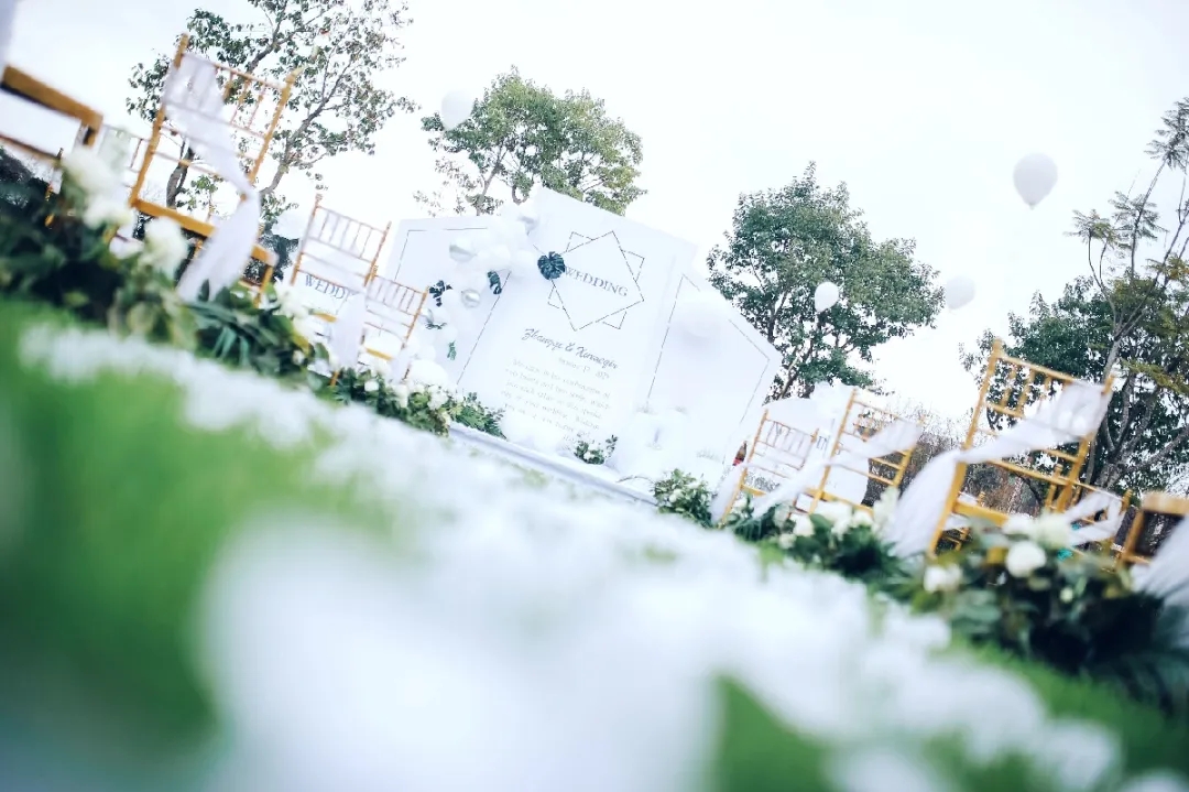 【老屋下酒店】龙南首家草坪婚礼酒店，让爱情回归自然！